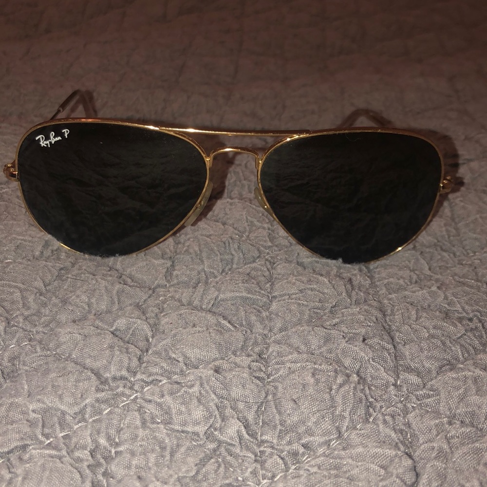 Black aviator ray bans